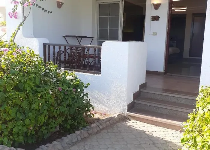 Delta Apartment *